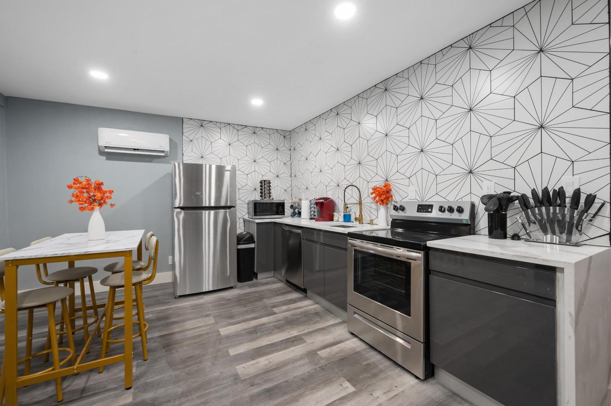 Elegant 2Br Apt Near Med Center With Free Park Houston Ngoại thất bức ảnh